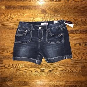 No Boundaries Shorts NEW/NEVER WORN